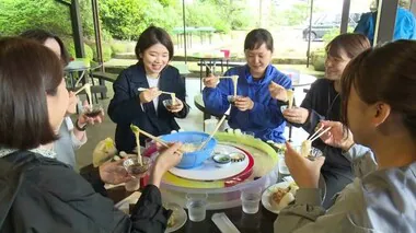 島原名物「そうめん流し」始まる　普賢岳のふもとで涼味堪能【長崎】