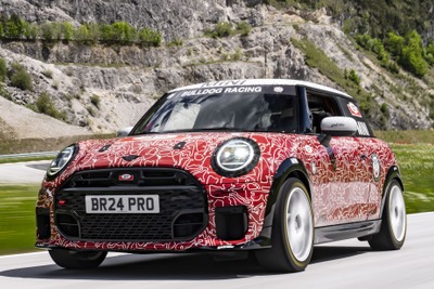 MINI ハッチバック 新型の頂点「JCW」、今秋デビューへ…プロトタイプの写真を公開