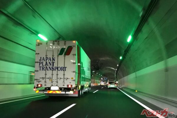 スイスで実現する「地下自動モジュラー物流網」は日本でも可能なのか？【清水草一の道路ニュース】