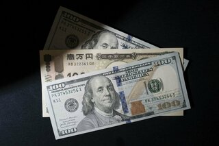 円は連日の全面高、買い戻し続き155円台半ば－米金利低下も支え