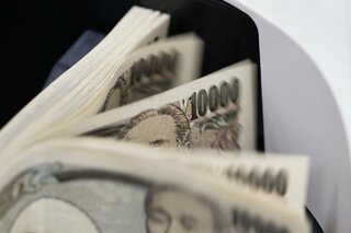 円は対ドルで146円台後半に上昇、米利下げ観測高まりドル全面安