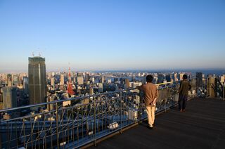 債券は上昇か、自民党総裁選で高市氏勝利意識－利上げ観測一段と後退