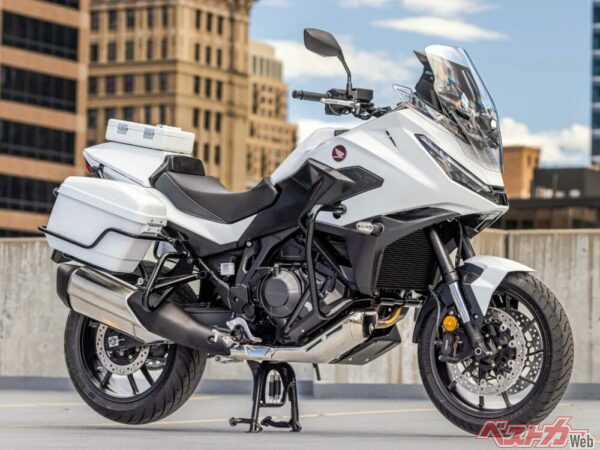 アメリカで「NT1100 POLICE」が正式発表！ 警察用に設計された特殊パーツを多数装備